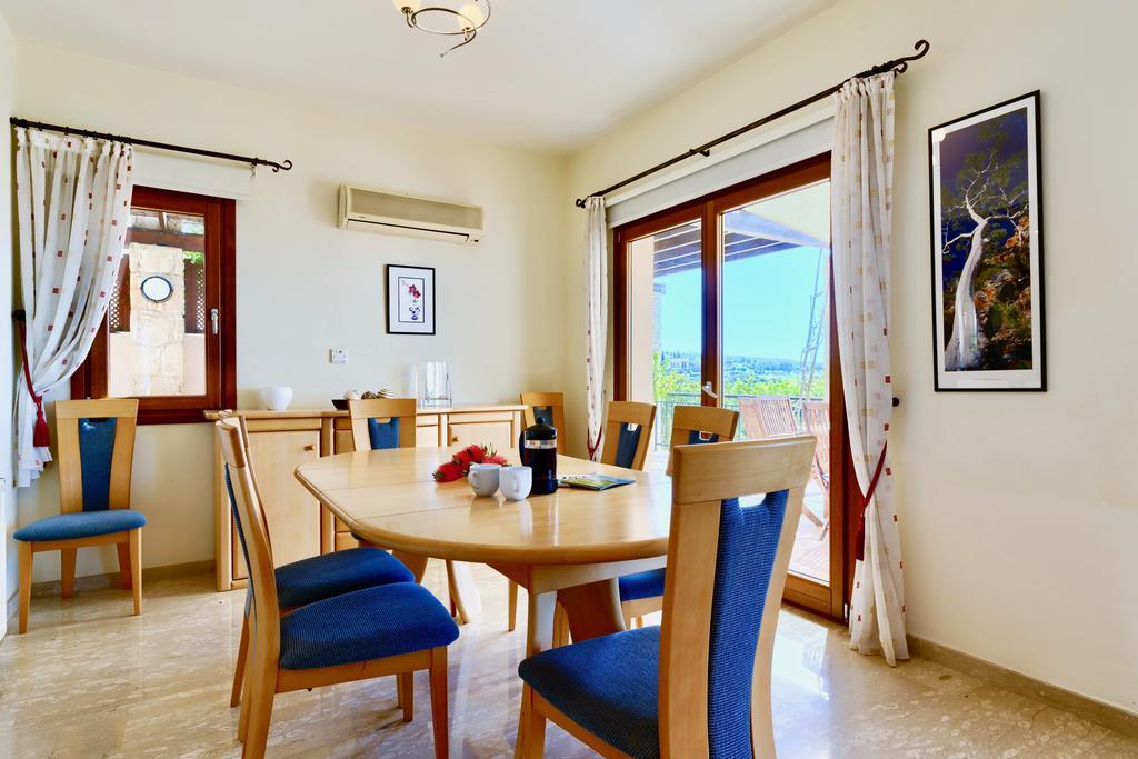 4 Bedroom Villa Helidoni With Private Infinity Pool, Aphrodite Hills Resort クークリア エクステリア 写真