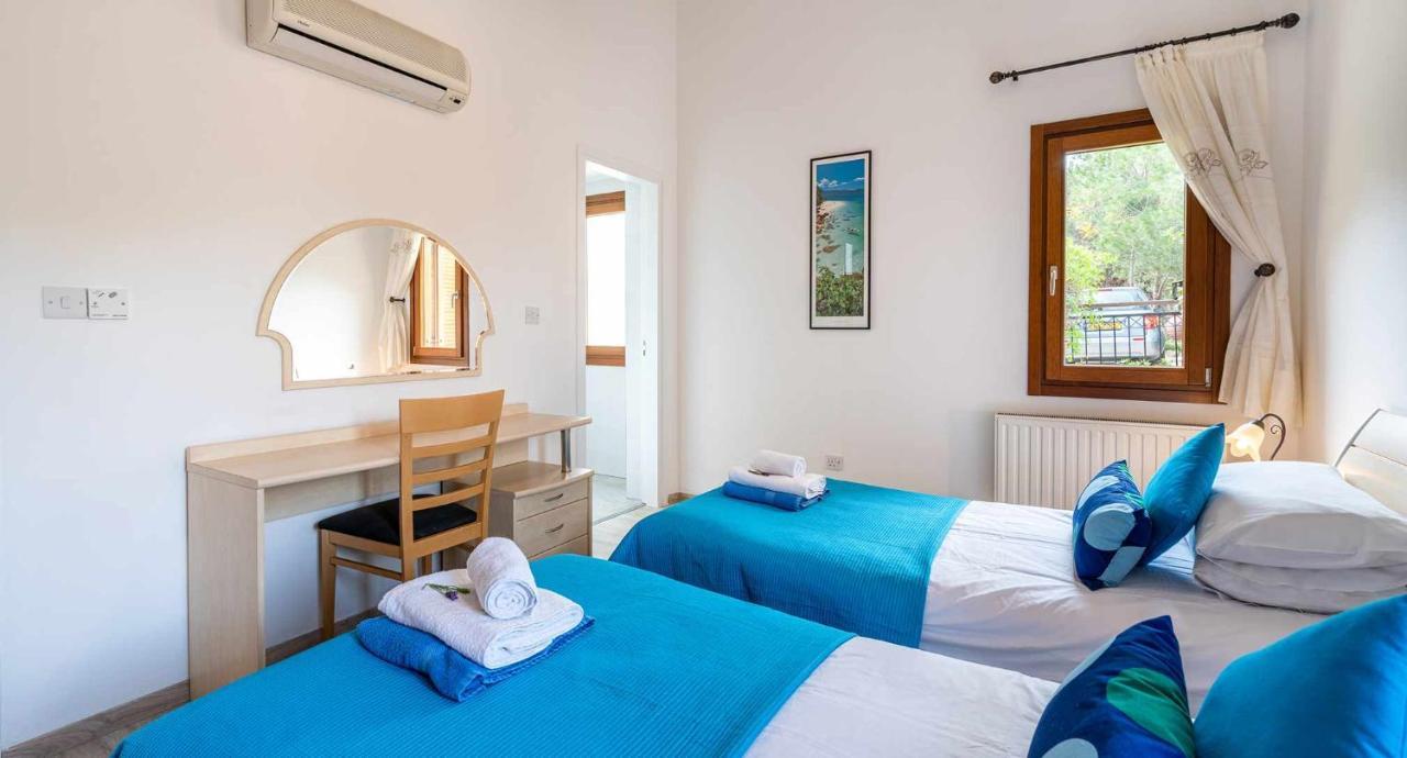 4 Bedroom Villa Helidoni With Private Infinity Pool, Aphrodite Hills Resort クークリア エクステリア 写真